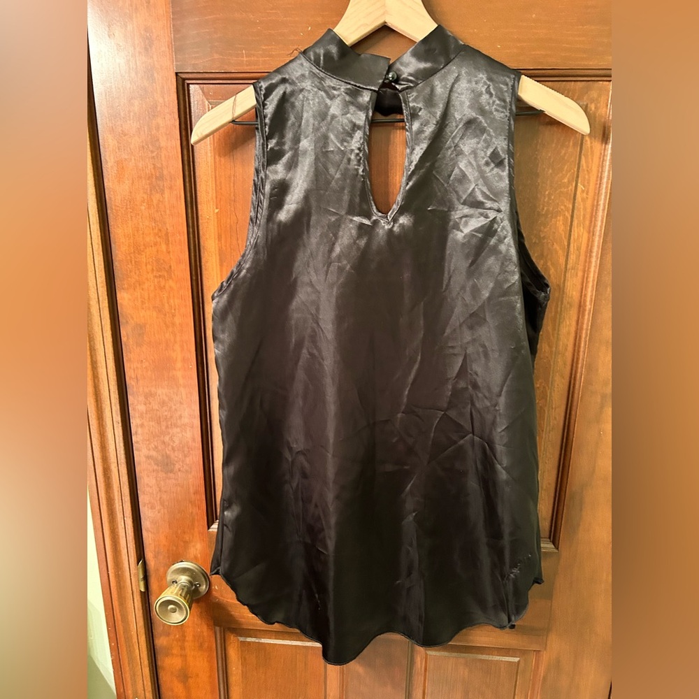 ABSOLUTE ANGEL Black Polyester dressy tank top with button collar. Size L - Picture 5 of 6